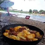 Gradska Plaza Ada Estalagem