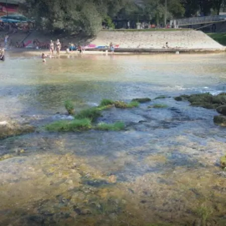 Fogadó Gradska Plaza Ada *