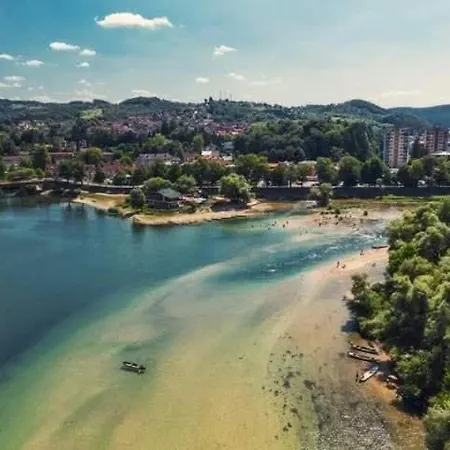 Kro Gradska Plaza Ada *