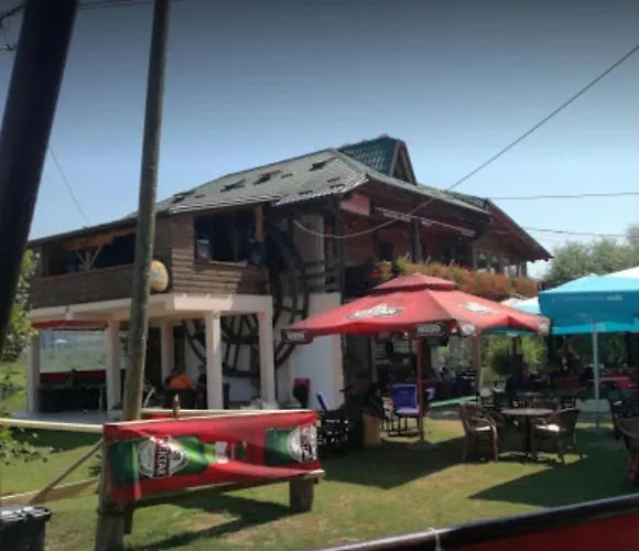 Gradska Plaza Ada Novi Grad