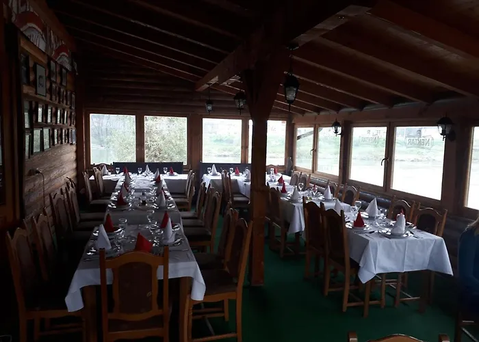 Gradska Plaza Ada Gasthof *